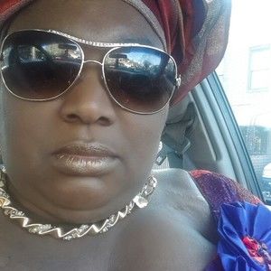 Meet your Posher, Esther